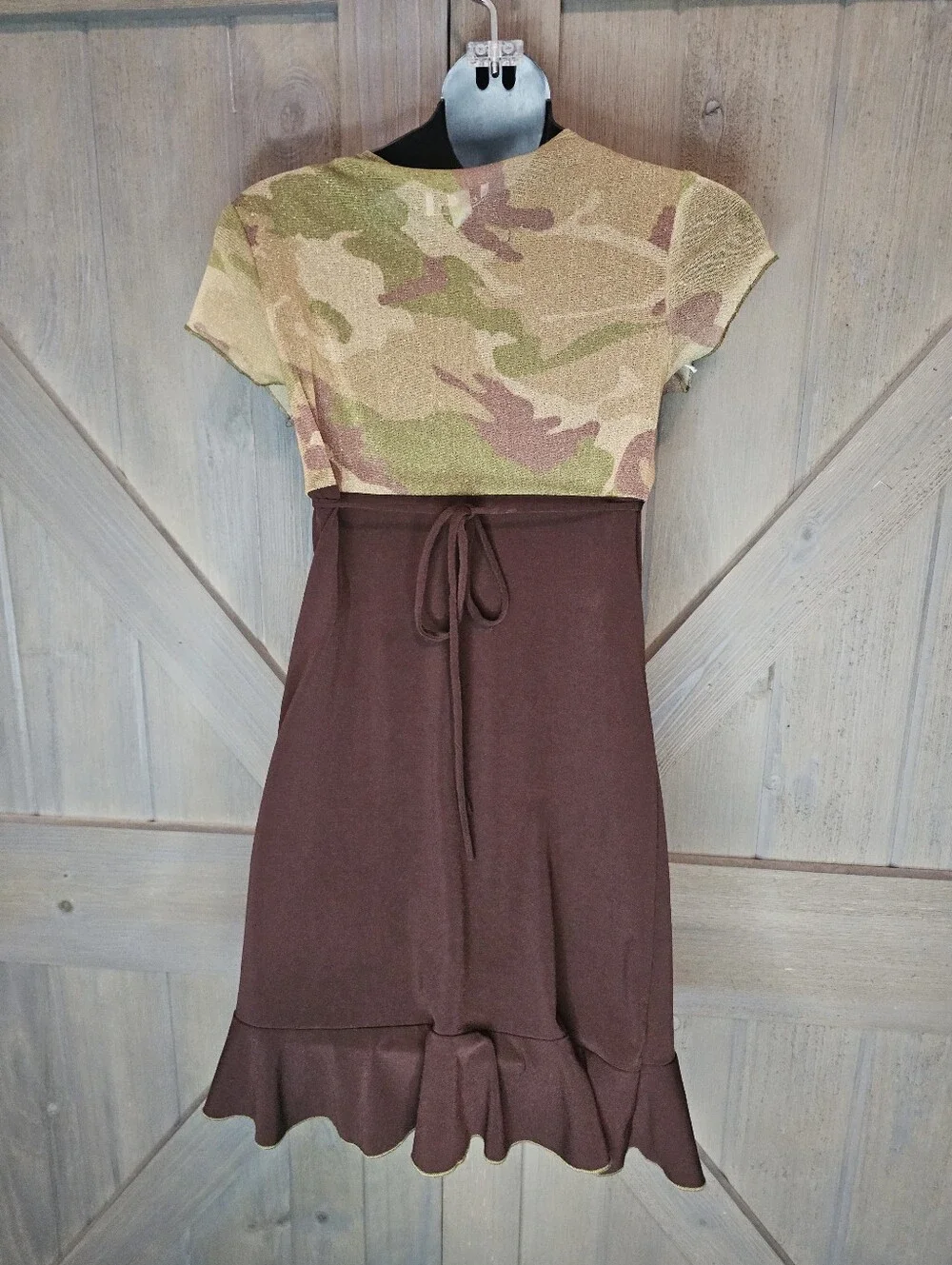 Byer Girl Size 14 Brown Camo Tie Front Dress Y2K Ruffle Hem Short Sleeve